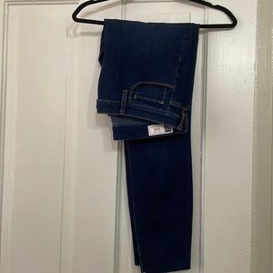 Gap size 32/14 Hugh rise jegging jean pant